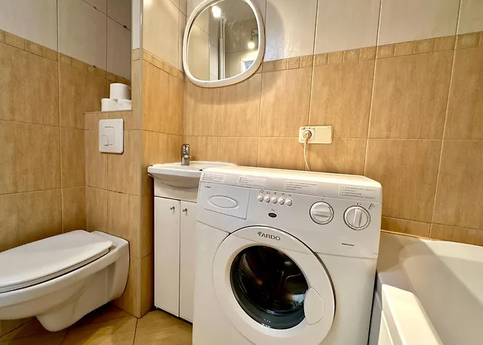 Lägenhet Mieszkanie Mazurska 15